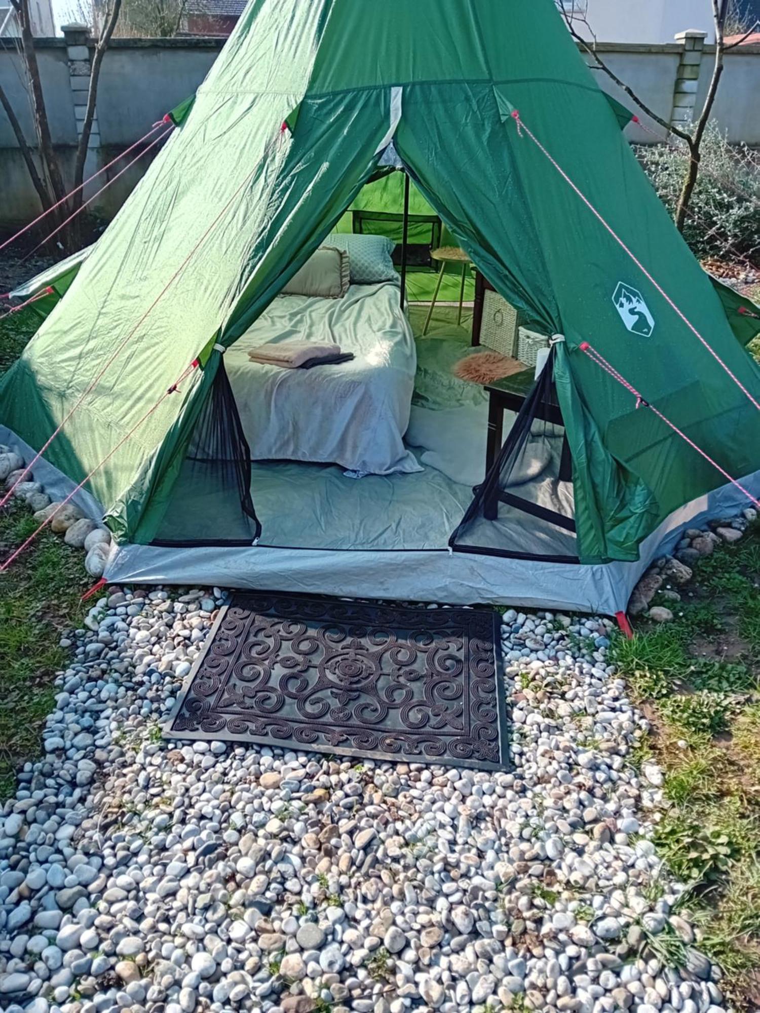 Indian Tent Tipi In Shared Lot And Shared Bathroom Mrse Exterior photo